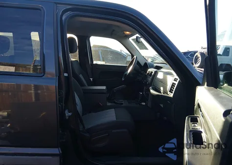 2010 Jeep Liberty Sport z USA, uszkodzony, nr VIN 1J4PN2GK5AW154652